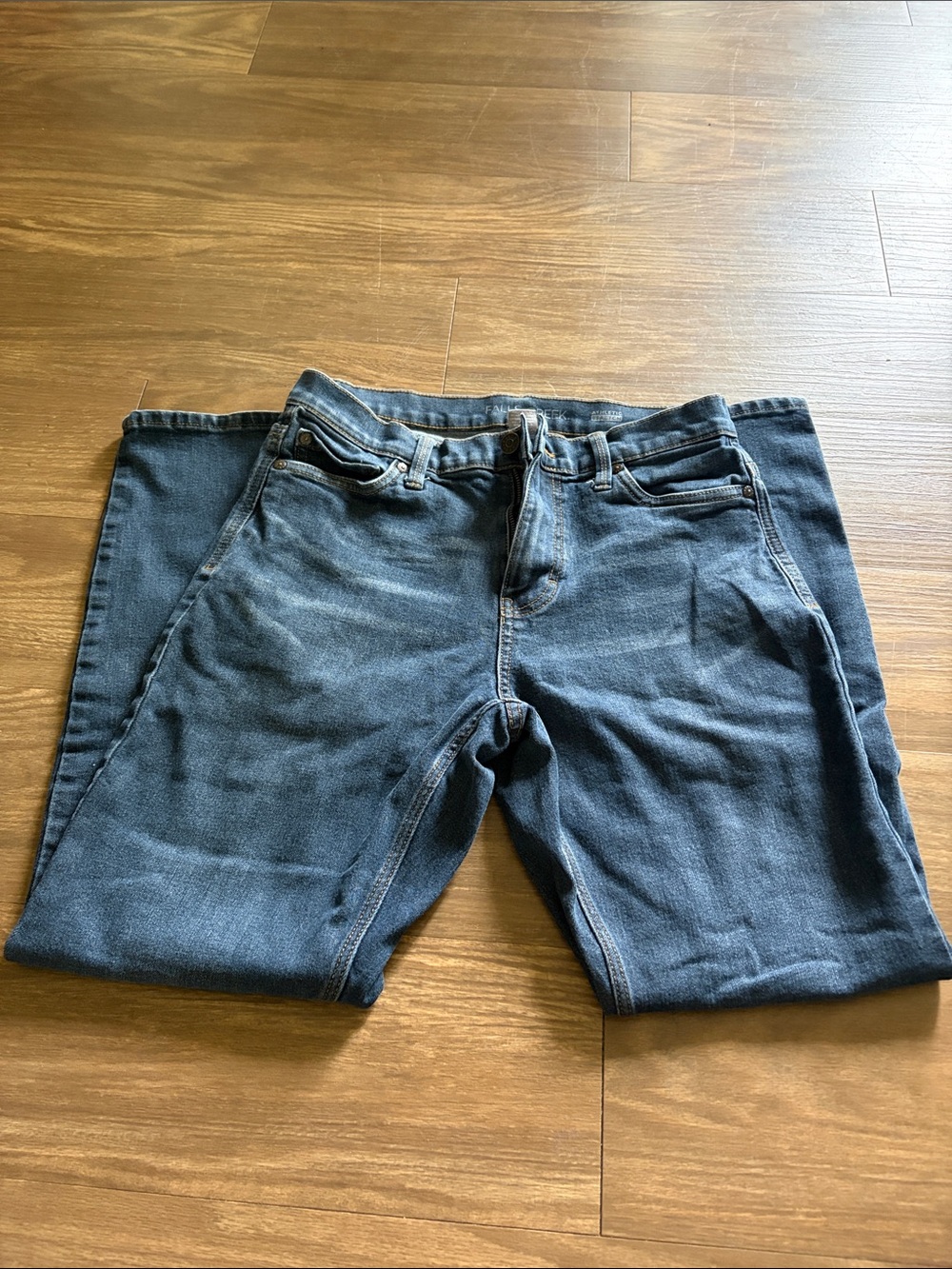 Classic Men's Dark Blue Jeans